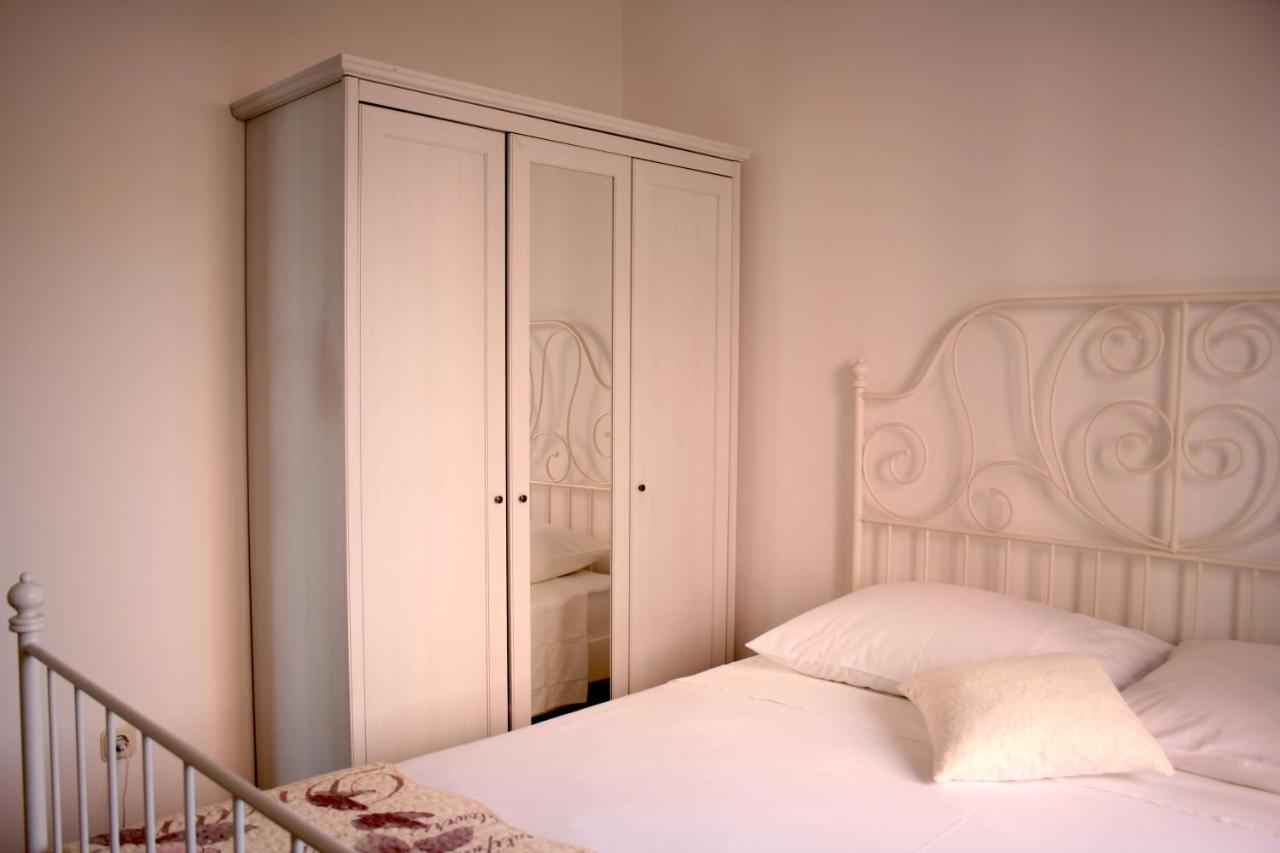Apartman Laura Primosten Luaran gambar