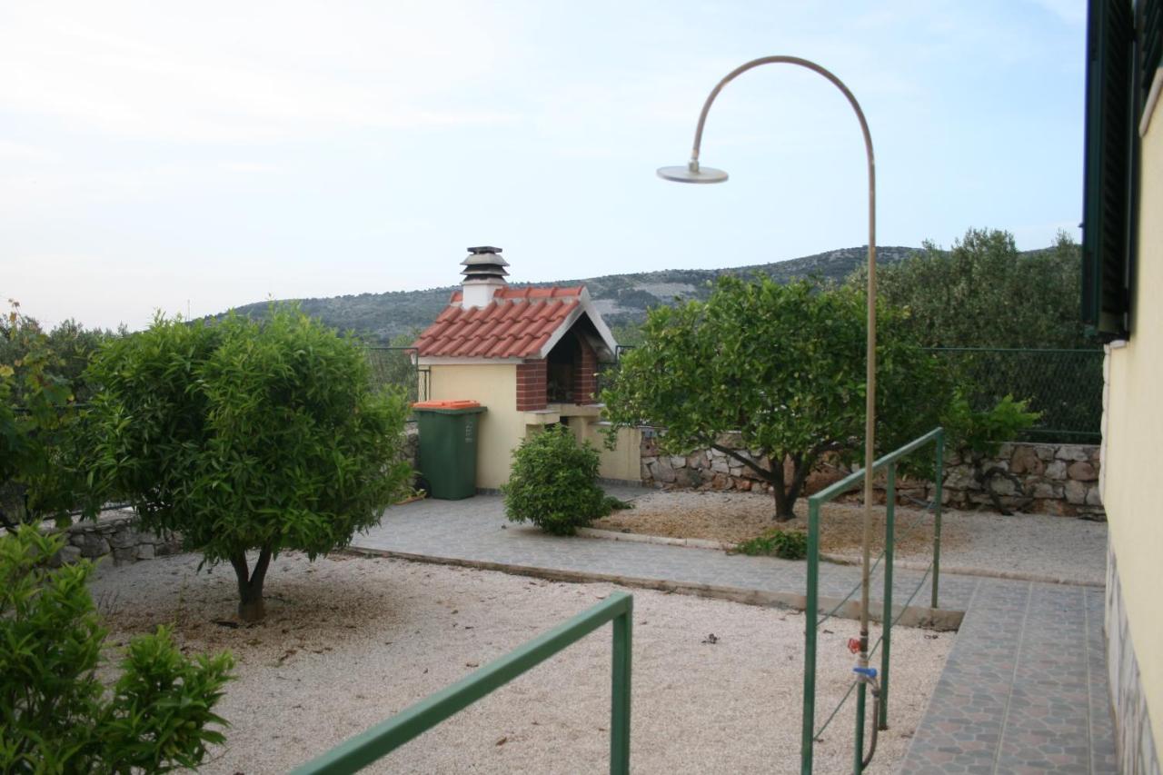 Apartman Laura Primosten Luaran gambar